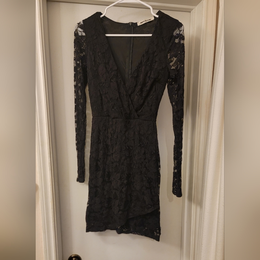 Mystic lace dress size S